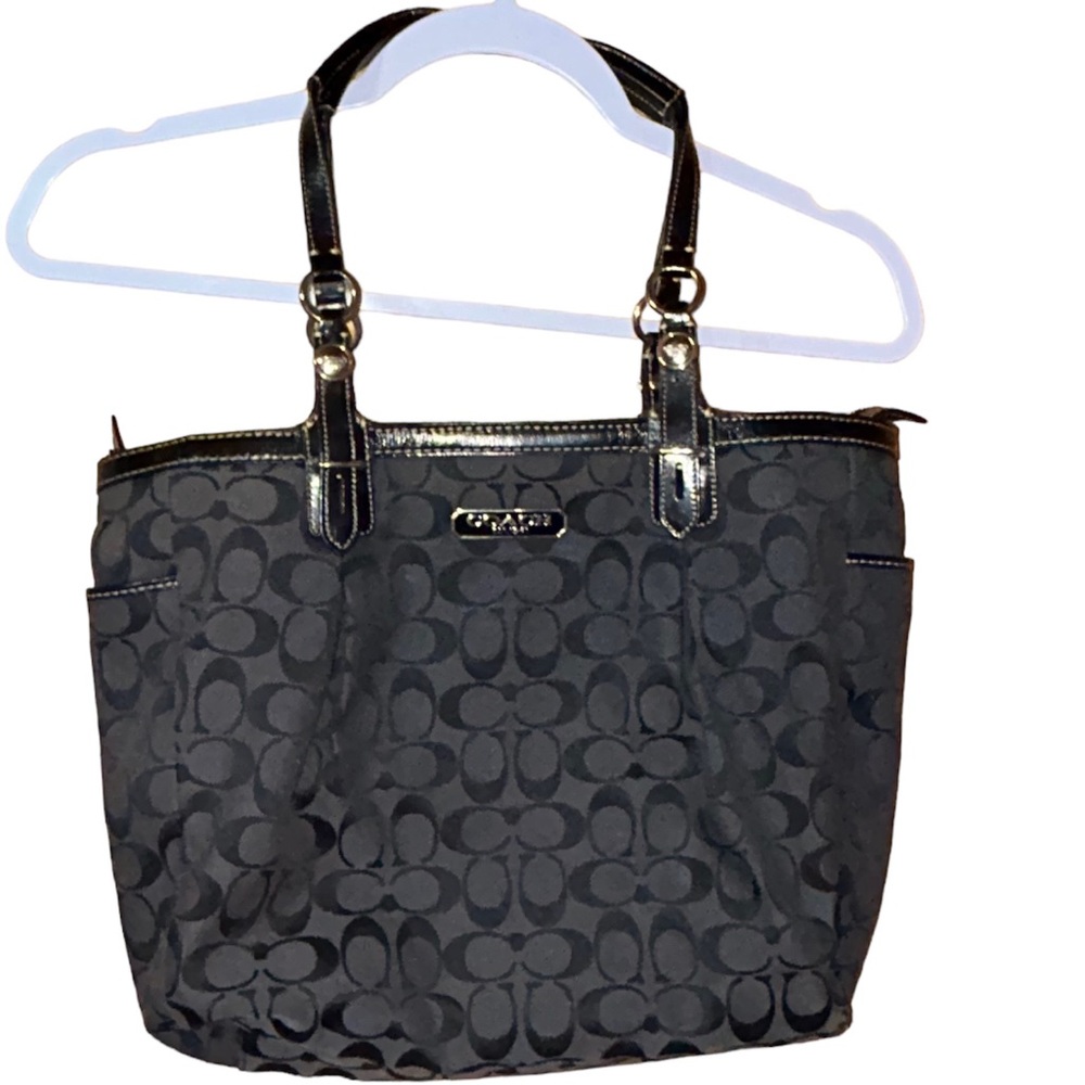 Coach Signature C bag - Black with Silver Hardware